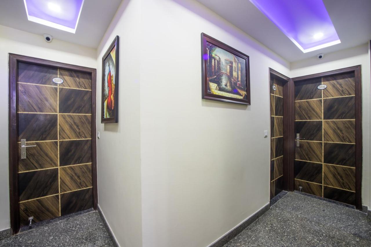 Hotel Harsha International Нью-Делі Екстер'єр фото