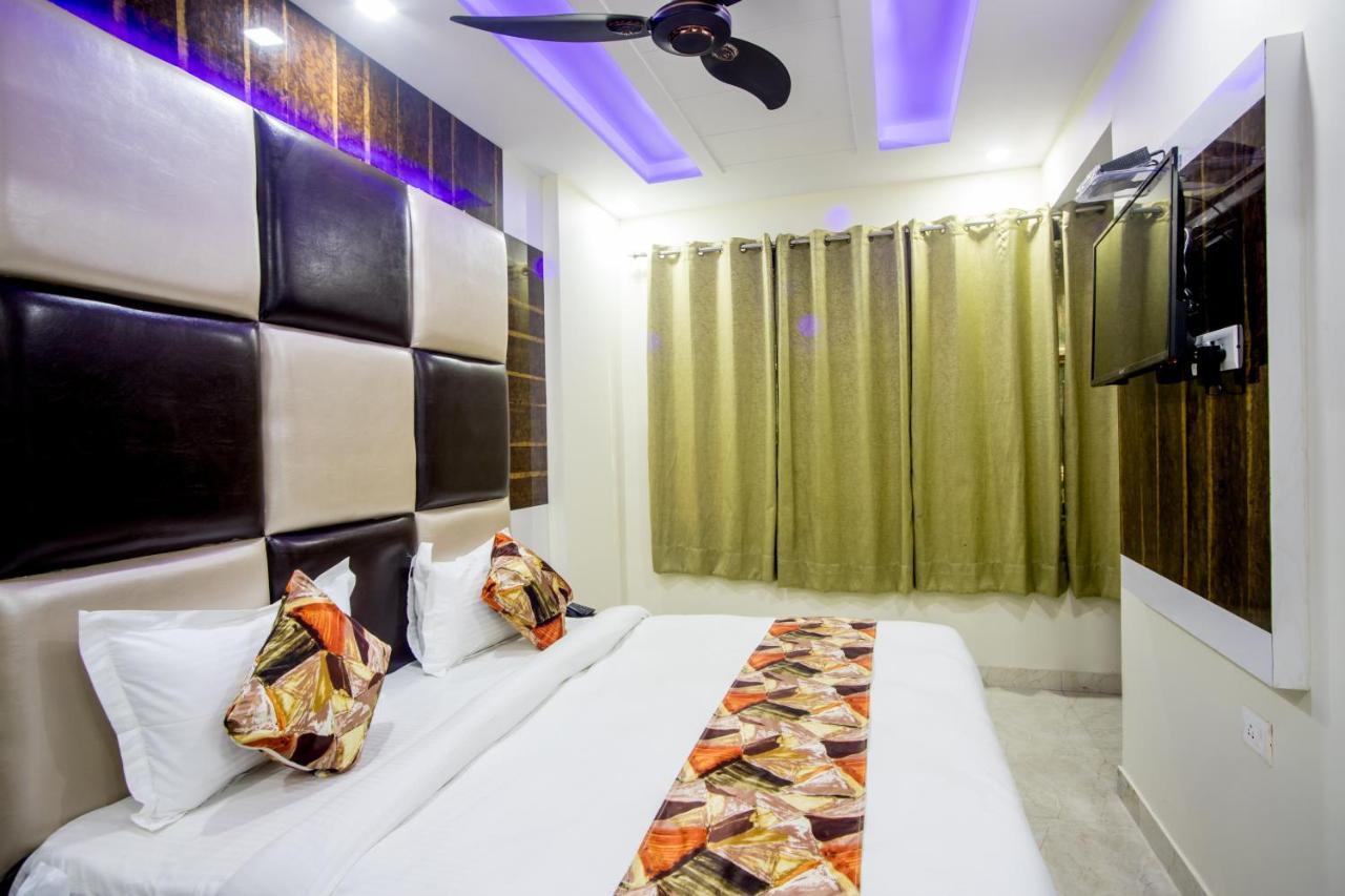 Hotel Harsha International Нью-Делі Екстер'єр фото