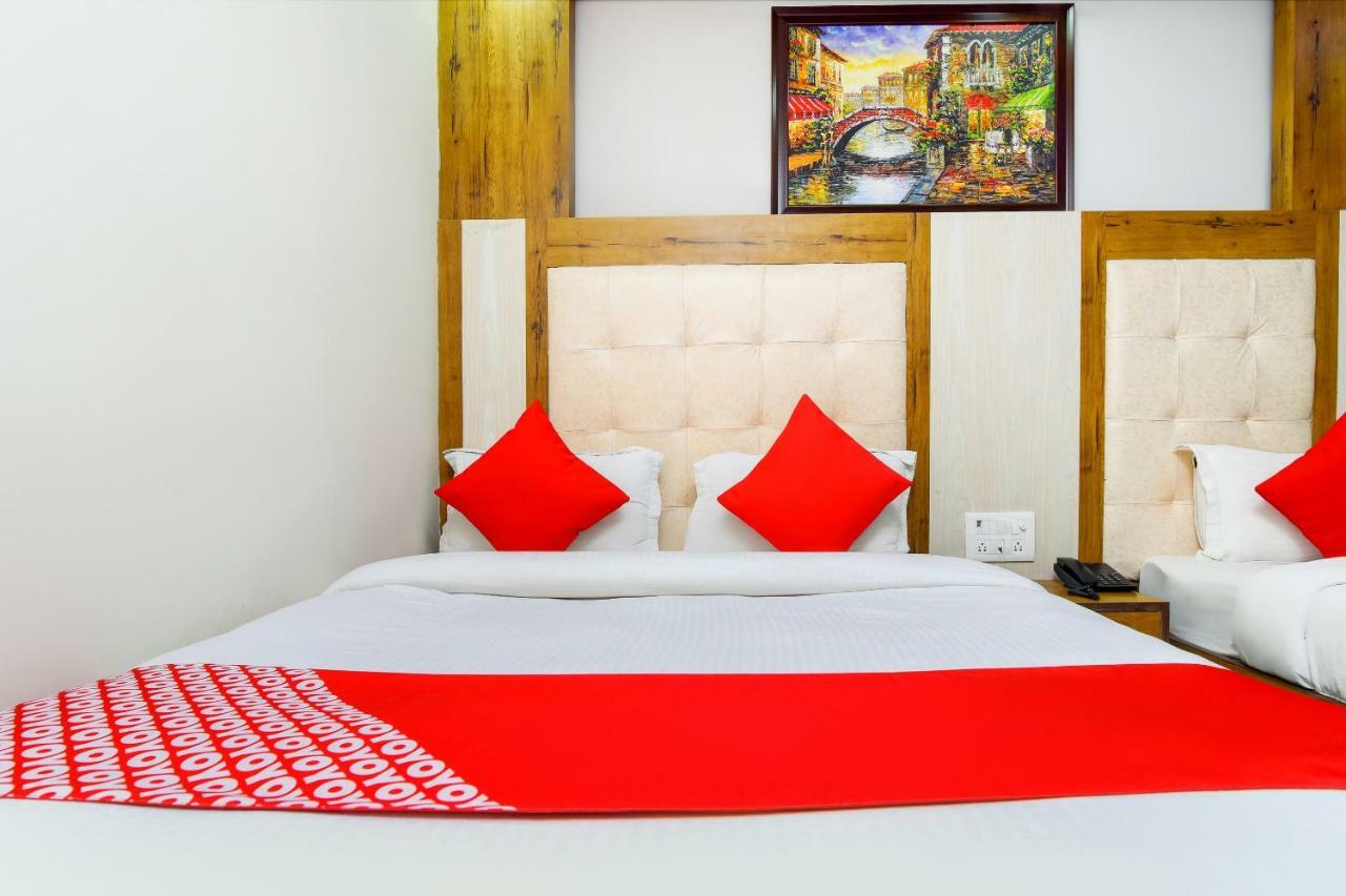 Hotel Harsha International Нью-Делі Екстер'єр фото