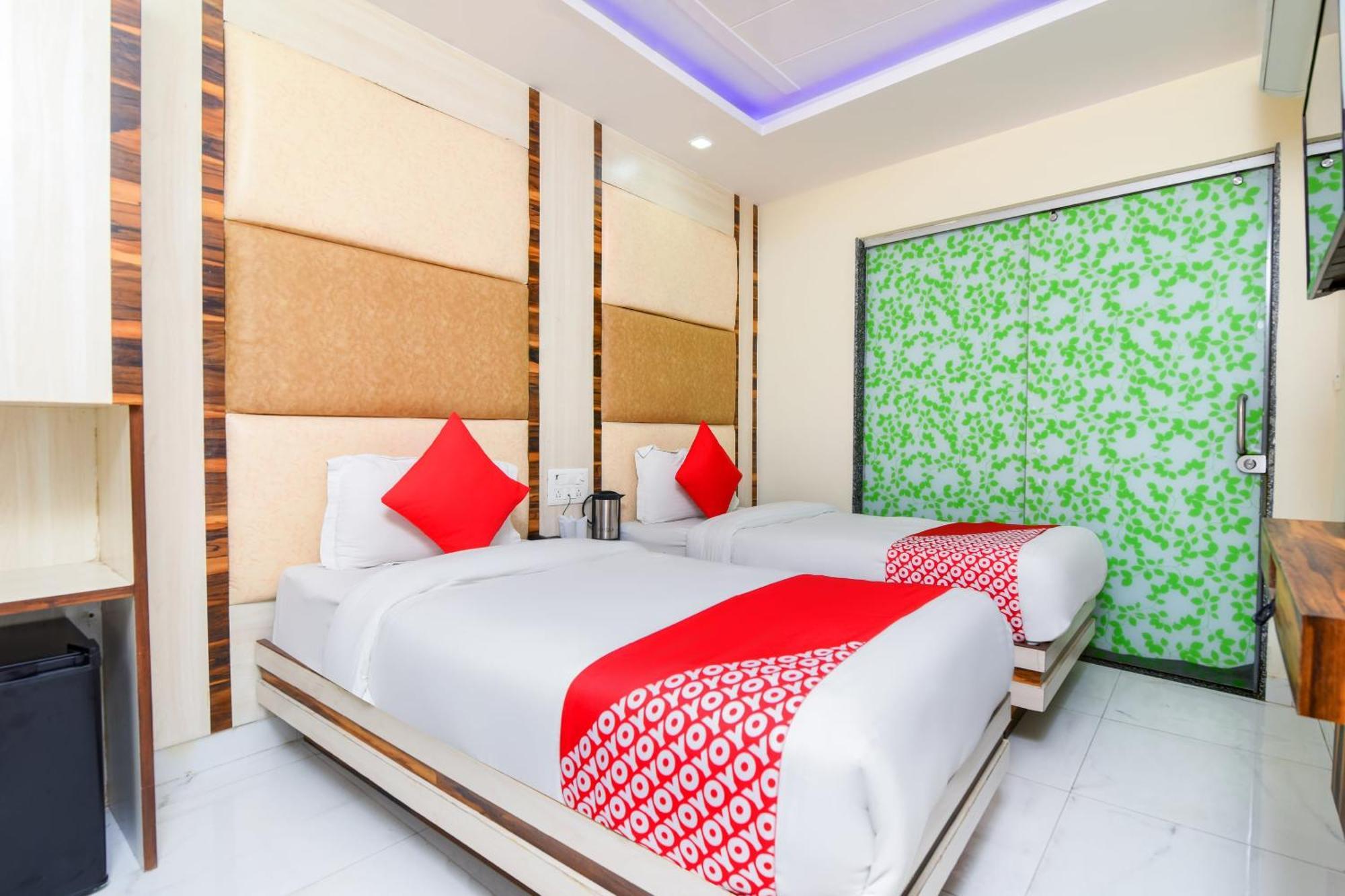 Hotel Harsha International Нью-Делі Екстер'єр фото